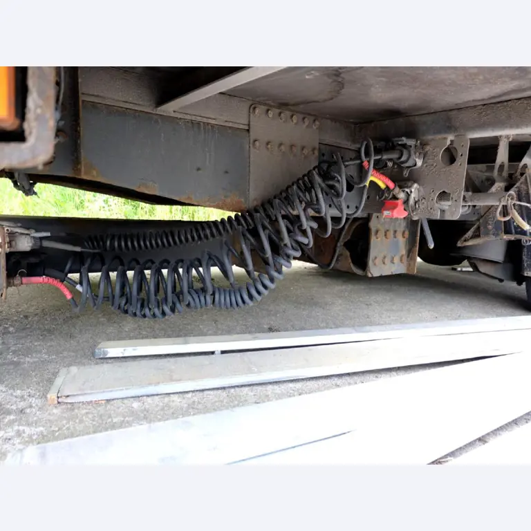 Machines for the manufacturing of foamed <br>and injected attachments and spare parts <br>for the automotive sector-7