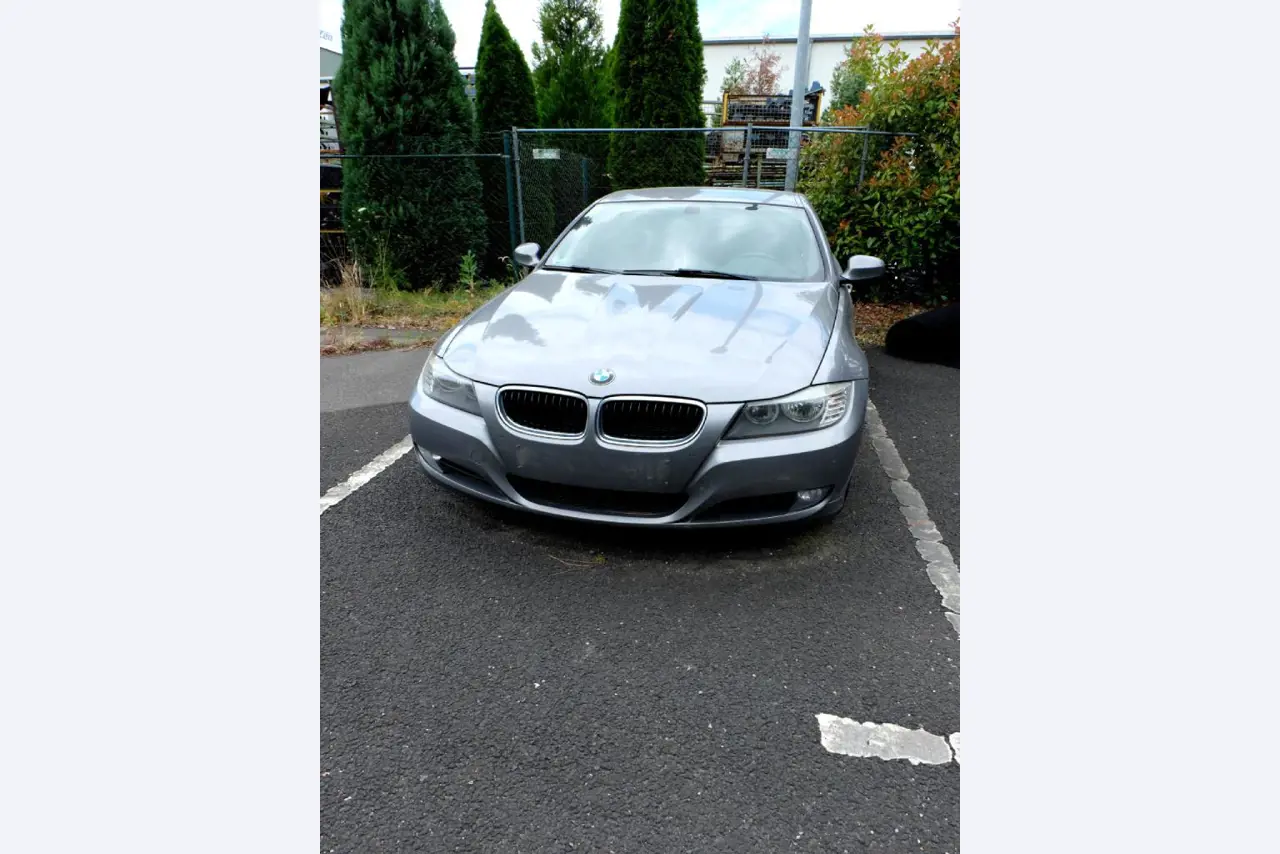 Machines pour la fabrication de pièces (rapportées) automobiles moussées et injectées-2