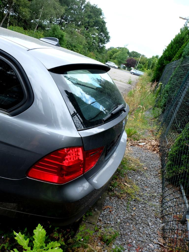 Máquinas para a produção de peças (complementares) para automóveis espumadas e moldadas por injeção-5