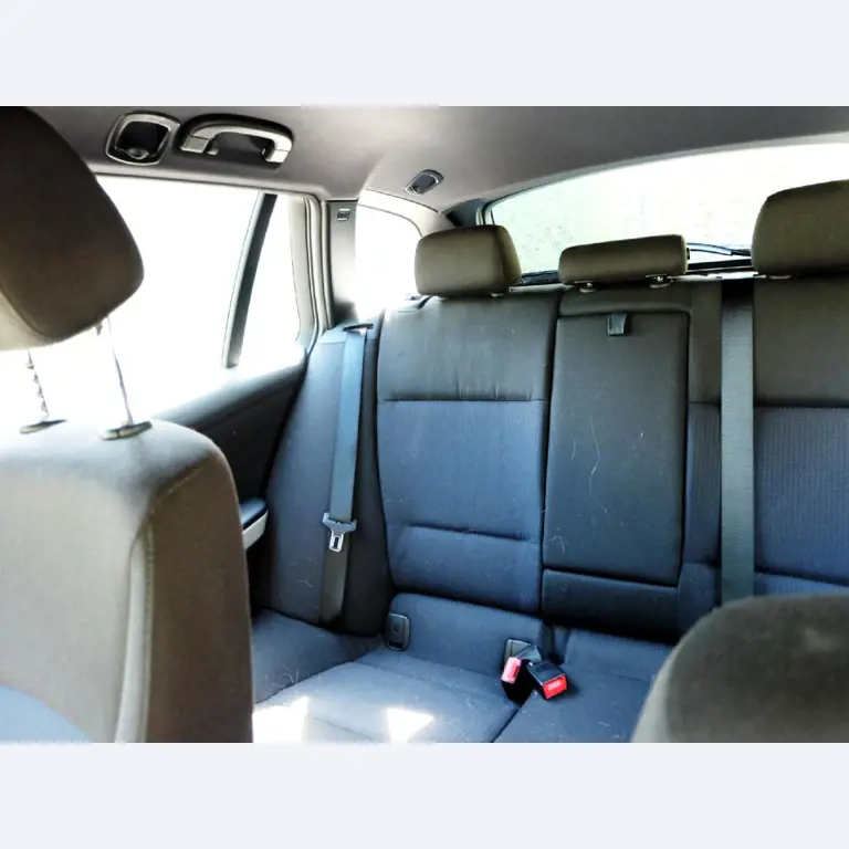 Machines pour la fabrication de pièces (rapportées) automobiles moussées et injectées-9