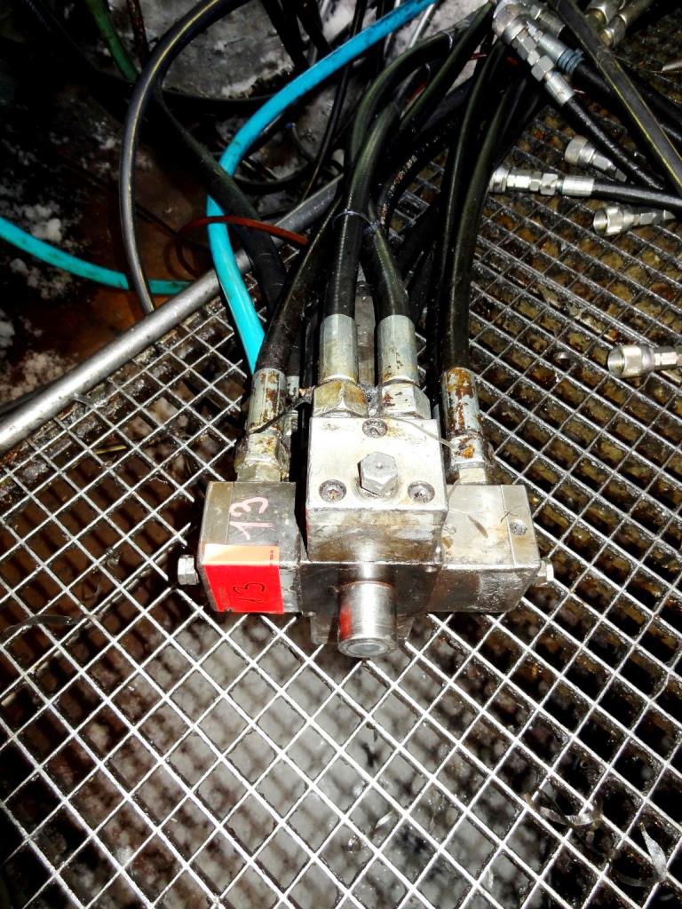 Machines for the manufacturing of foamed <br>and injected attachments and spare parts <br>for the automotive sector-1