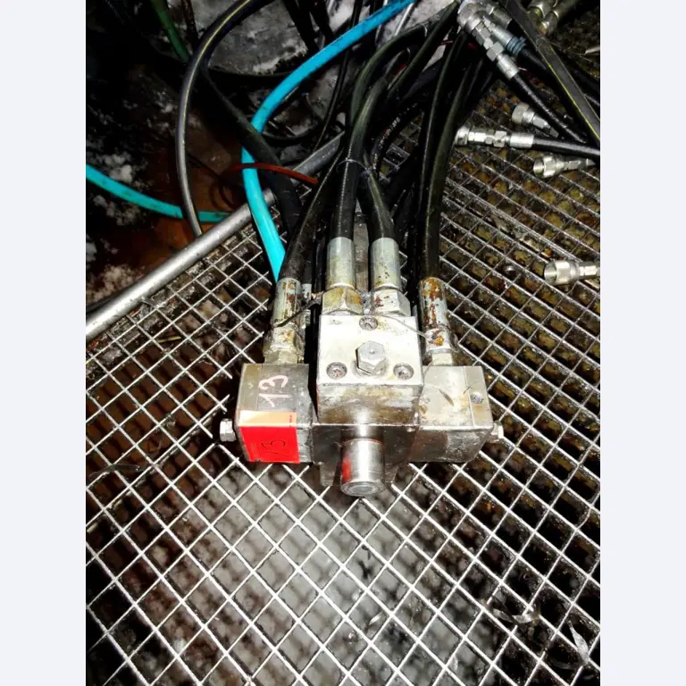 Machines for the manufacturing of foamed <br>and injected attachments and spare parts <br>for the automotive sector-1