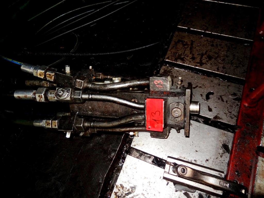 Machines for the manufacturing of foamed <br>and injected attachments and spare parts <br>for the automotive sector-2