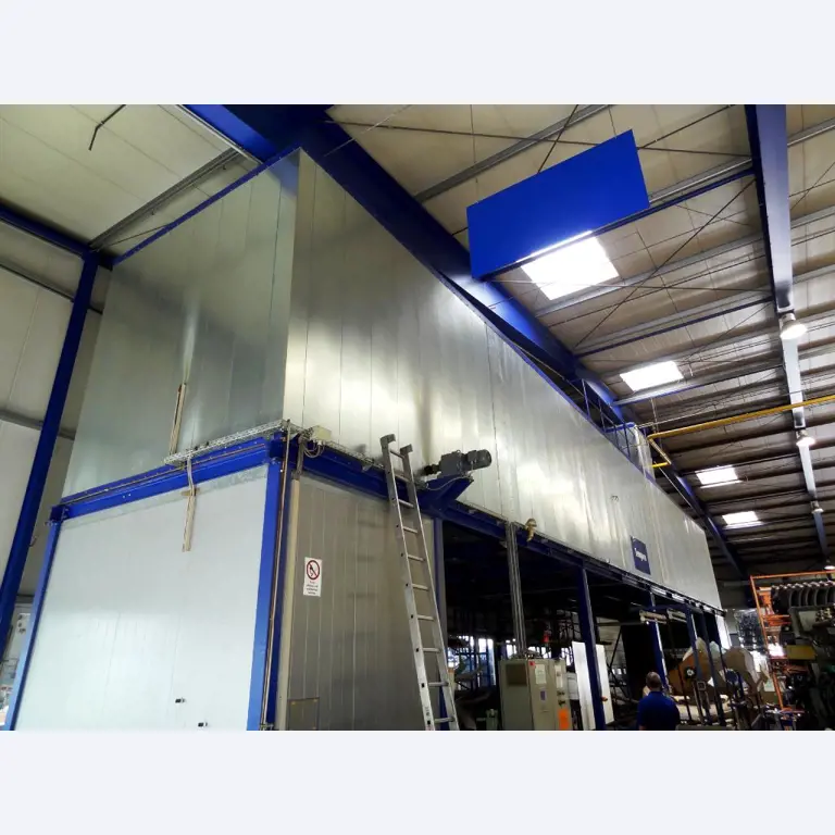 Machines pour la fabrication de pièces (rapportées) automobiles moussées et injectées-2