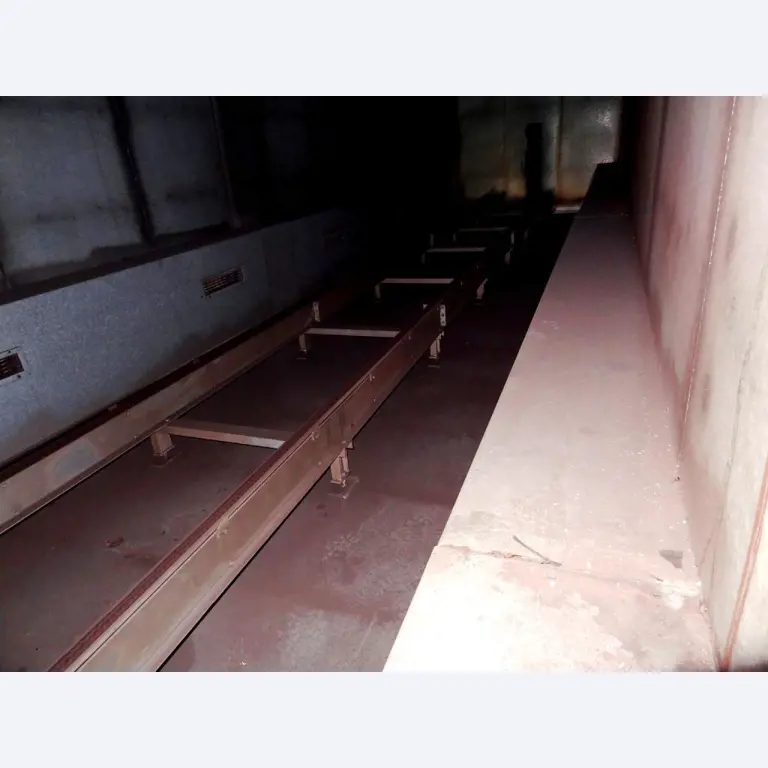 Machines pour la fabrication de pièces (rapportées) automobiles moussées et injectées-8