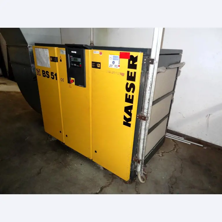 Machines for the manufacturing of foamed <br>and injected attachments and spare parts <br>for the automotive sector-1
