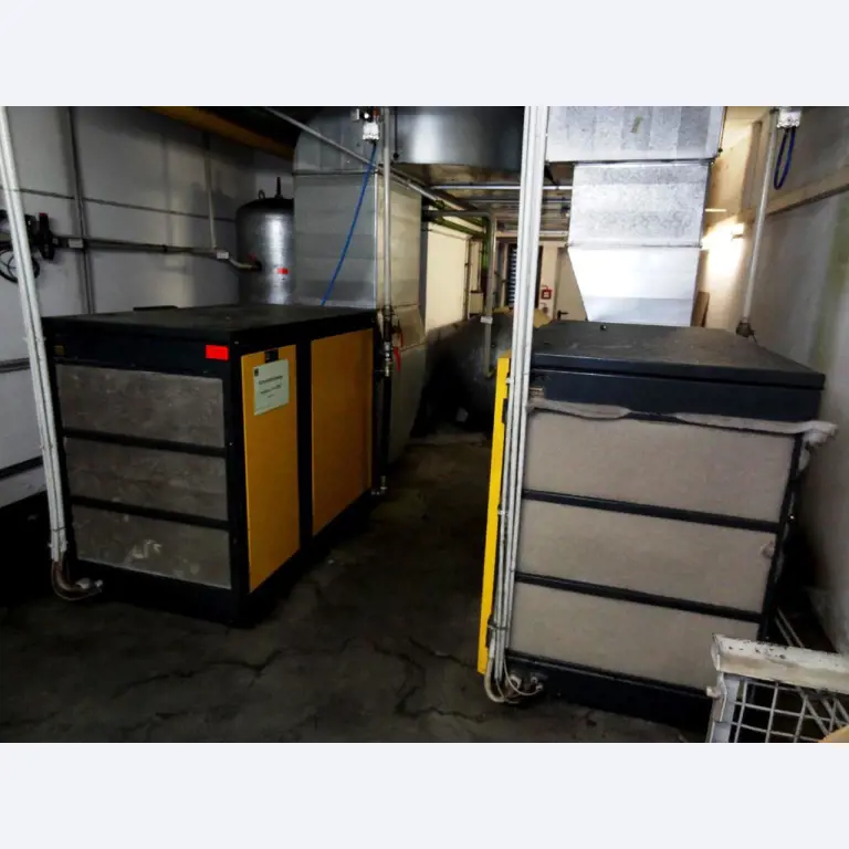 Machines for the manufacturing of foamed <br>and injected attachments and spare parts <br>for the automotive sector-4