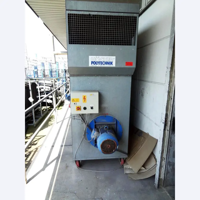 Machines pour la fabrication de pièces (rapportées) automobiles moussées et injectées-2