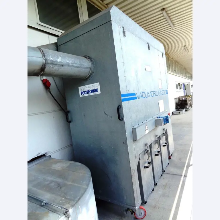 Machines pour la fabrication de pièces (rapportées) automobiles moussées et injectées-3