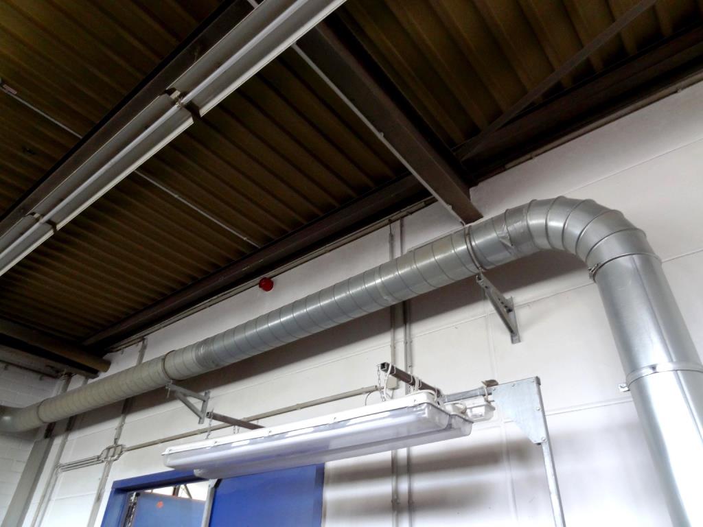 Máquinas para a produção de peças (complementares) para automóveis espumadas e moldadas por injeção-6