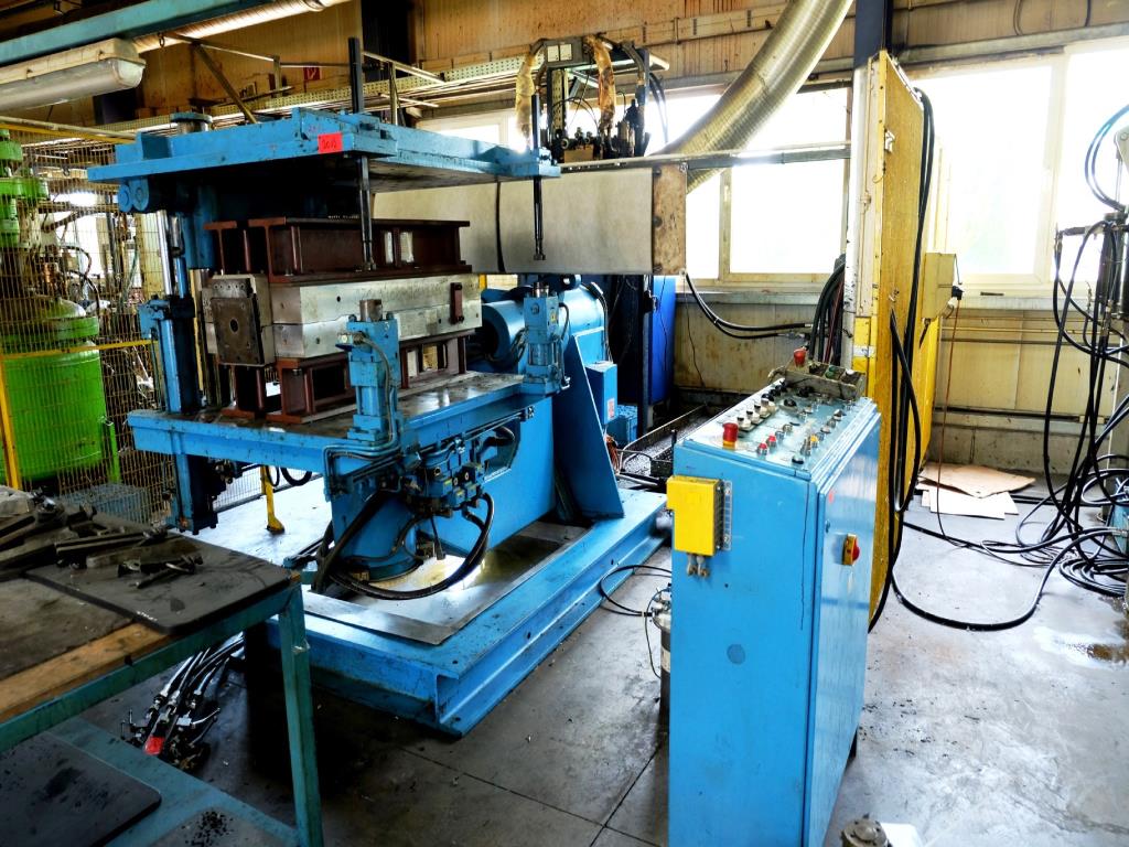 Machines for the manufacturing of foamed <br>and injected attachments and spare parts <br>for the automotive sector-3