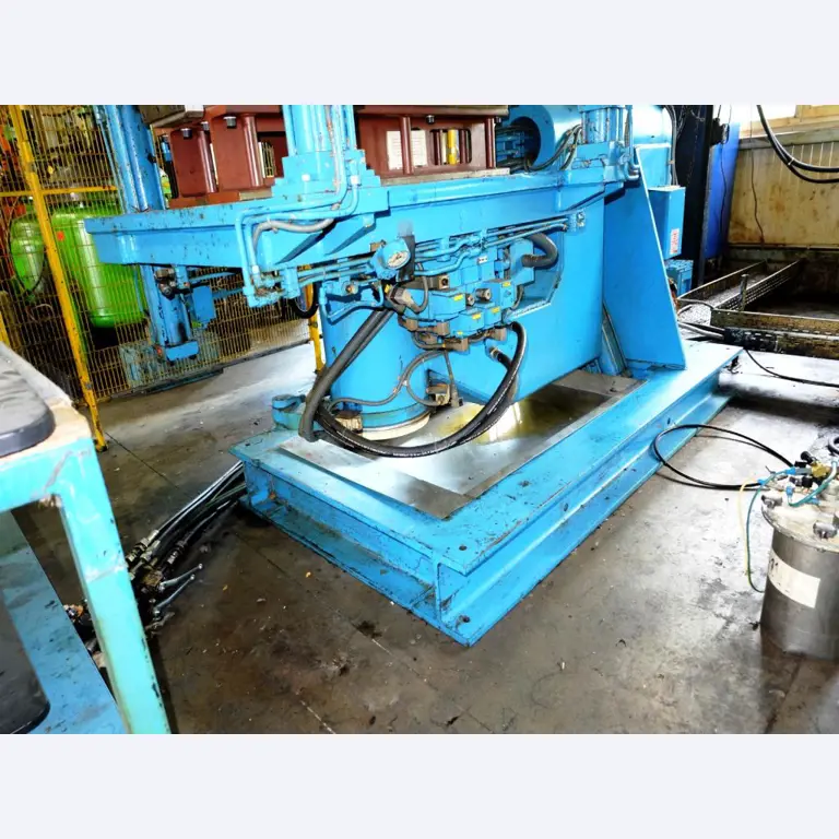 Machines for the manufacturing of foamed <br>and injected attachments and spare parts <br>for the automotive sector-7