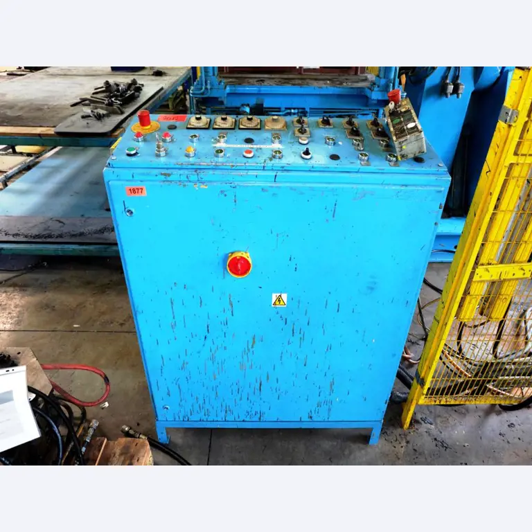 Machines for the manufacturing of foamed <br>and injected attachments and spare parts <br>for the automotive sector-8