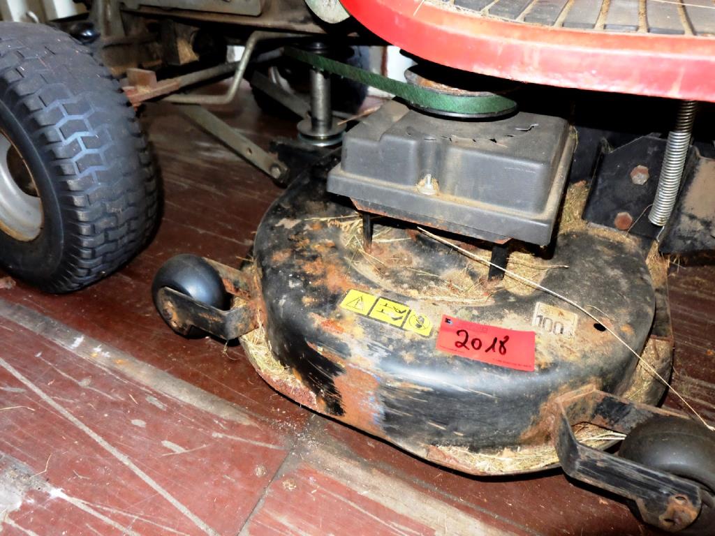 Machines for the manufacturing of foamed <br>and injected attachments and spare parts <br>for the automotive sector-10