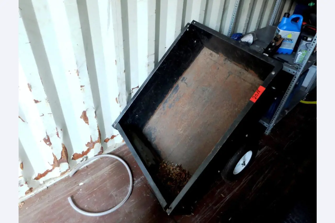 Machines for the manufacturing of foamed <br>and injected attachments and spare parts <br>for the automotive sector-12