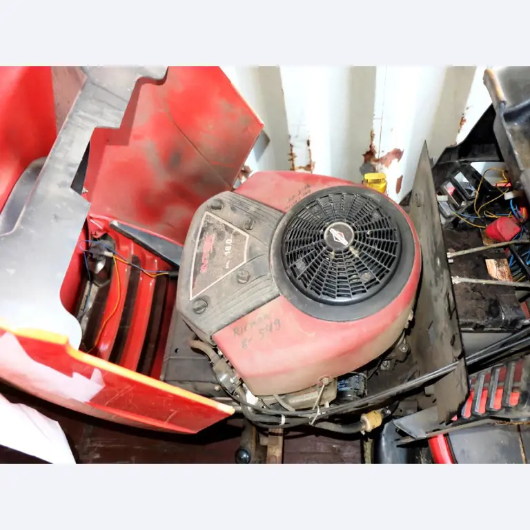 Machines for the manufacturing of foamed <br>and injected attachments and spare parts <br>for the automotive sector-2