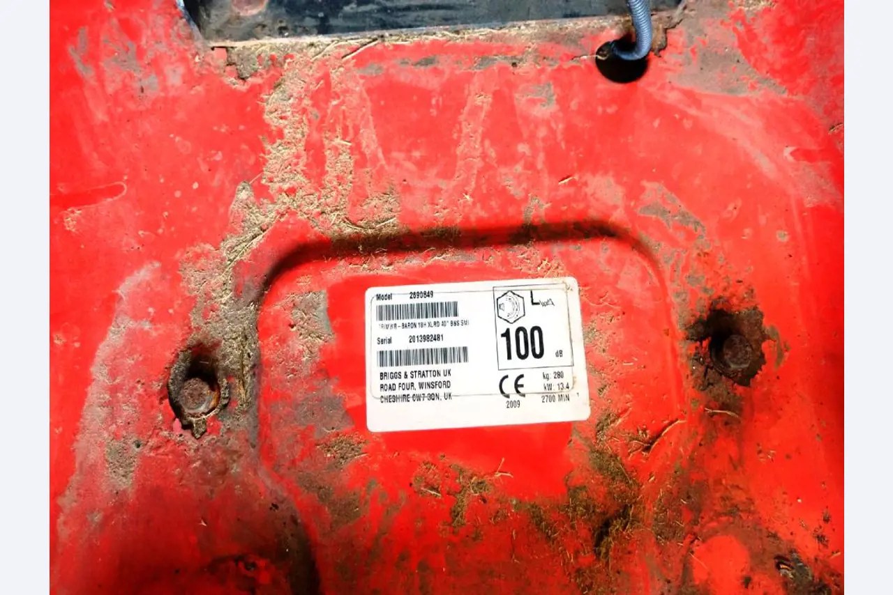 Machines for the manufacturing of foamed <br>and injected attachments and spare parts <br>for the automotive sector-6