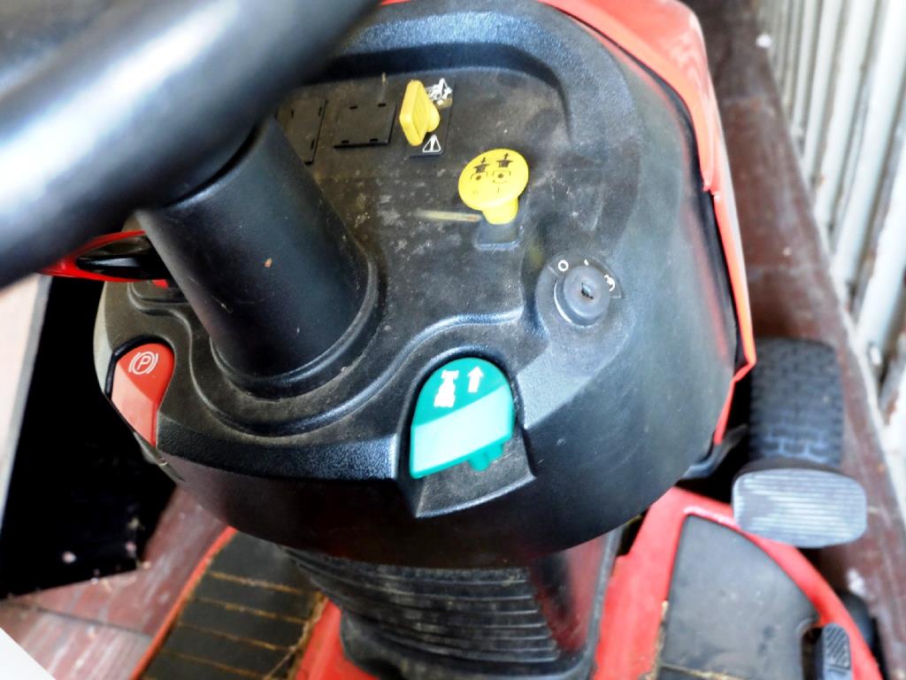 Machines for the manufacturing of foamed <br>and injected attachments and spare parts <br>for the automotive sector-8