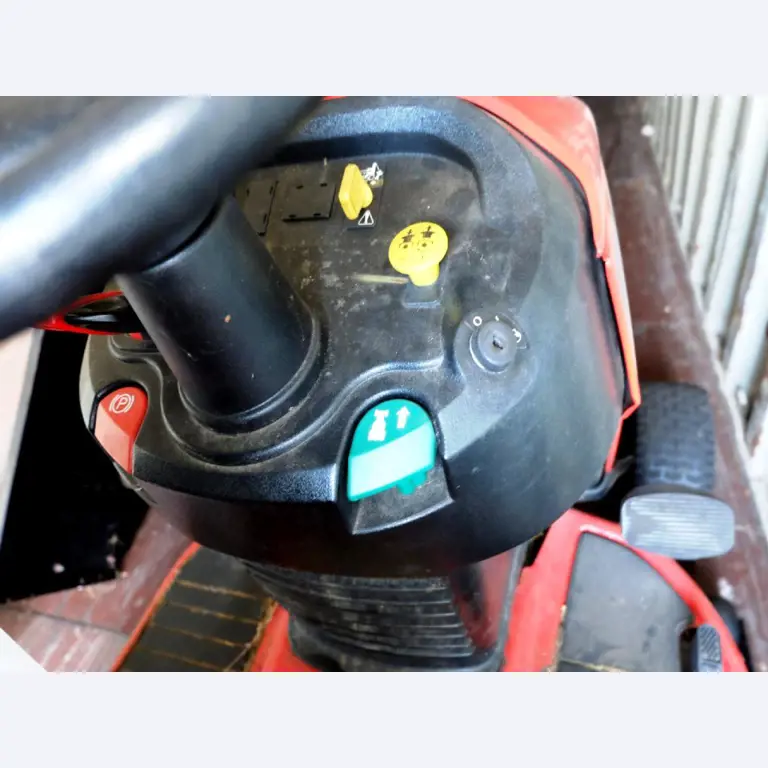 Machines for the manufacturing of foamed <br>and injected attachments and spare parts <br>for the automotive sector-8