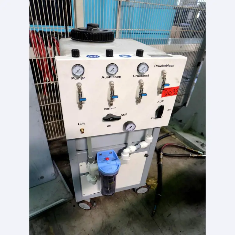 Machines pour la fabrication de pièces (rapportées) automobiles moussées et injectées-1