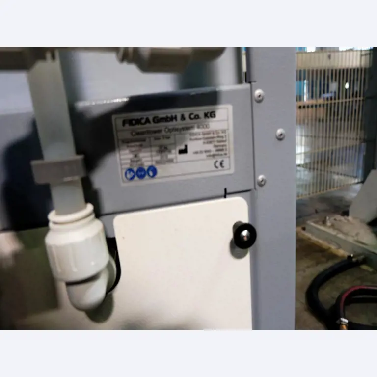 Machines pour la fabrication de pièces (rapportées) automobiles moussées et injectées-2