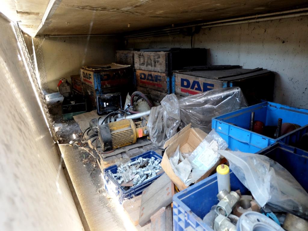 Machines for the manufacturing of foamed <br>and injected attachments and spare parts <br>for the automotive sector-1