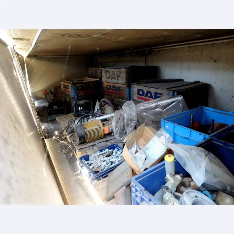 Machines pour la fabrication de pièces (rapportées) automobiles moussées et injectées-1