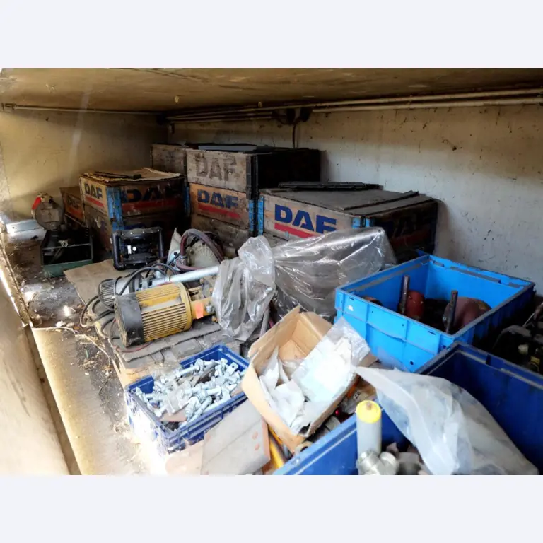 Machines pour la fabrication de pièces (rapportées) automobiles moussées et injectées-2