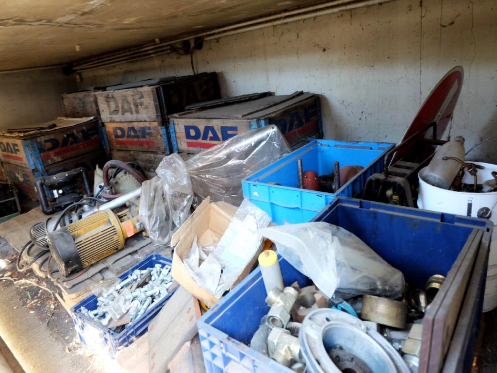 Machines for the manufacturing of foamed <br>and injected attachments and spare parts <br>for the automotive sector-3