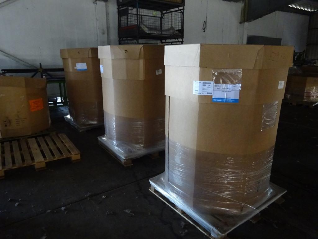 Machines for the manufacturing of foamed <br>and injected attachments and spare parts <br>for the automotive sector-1