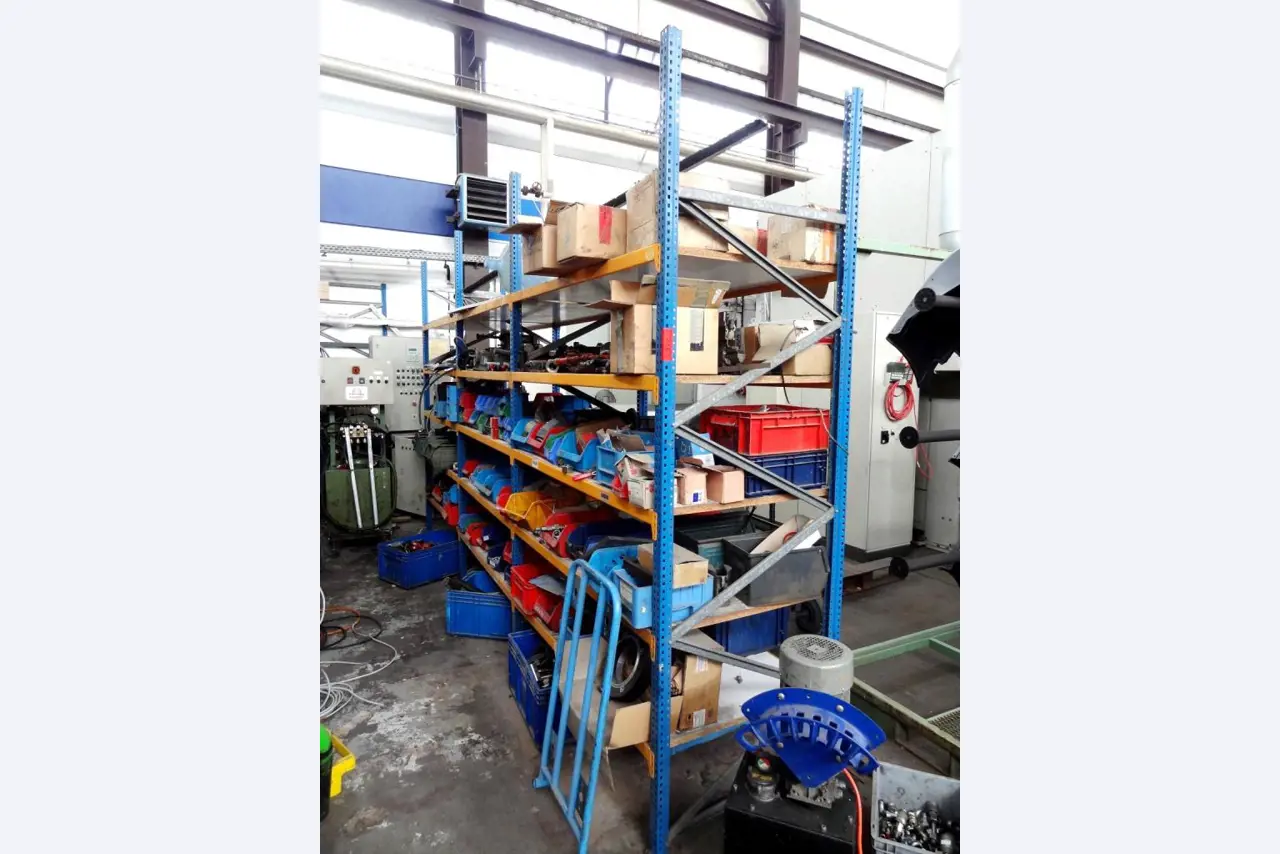 Machines for the manufacturing of foamed <br>and injected attachments and spare parts <br>for the automotive sector-2