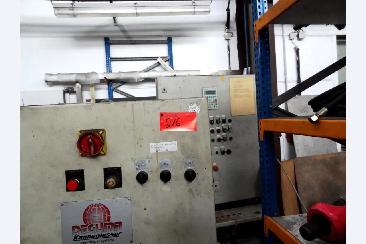 Machines for the manufacturing of foamed <br>and injected attachments and spare parts <br>for the automotive sector-6