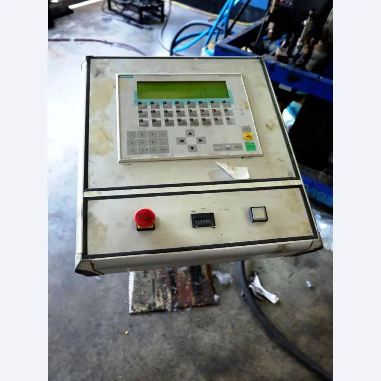 Machines for the manufacturing of foamed <br>and injected attachments and spare parts <br>for the automotive sector-4
