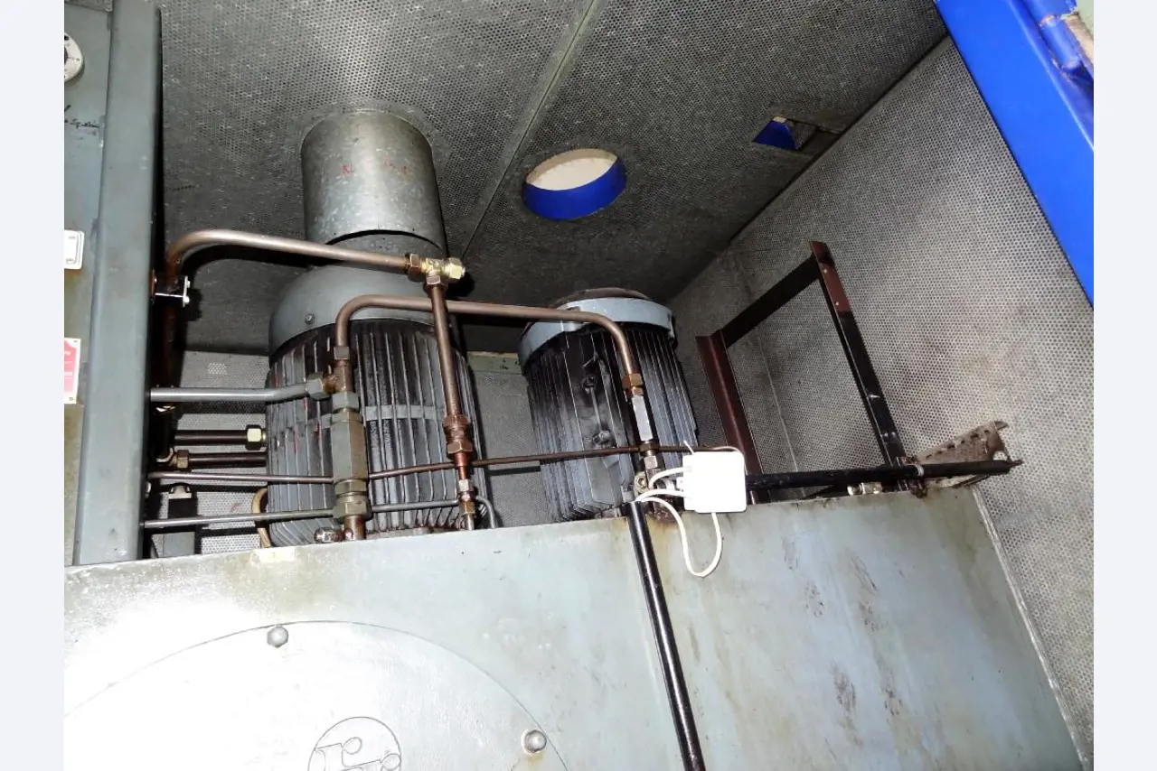 Machines for the manufacturing of foamed <br>and injected attachments and spare parts <br>for the automotive sector-8