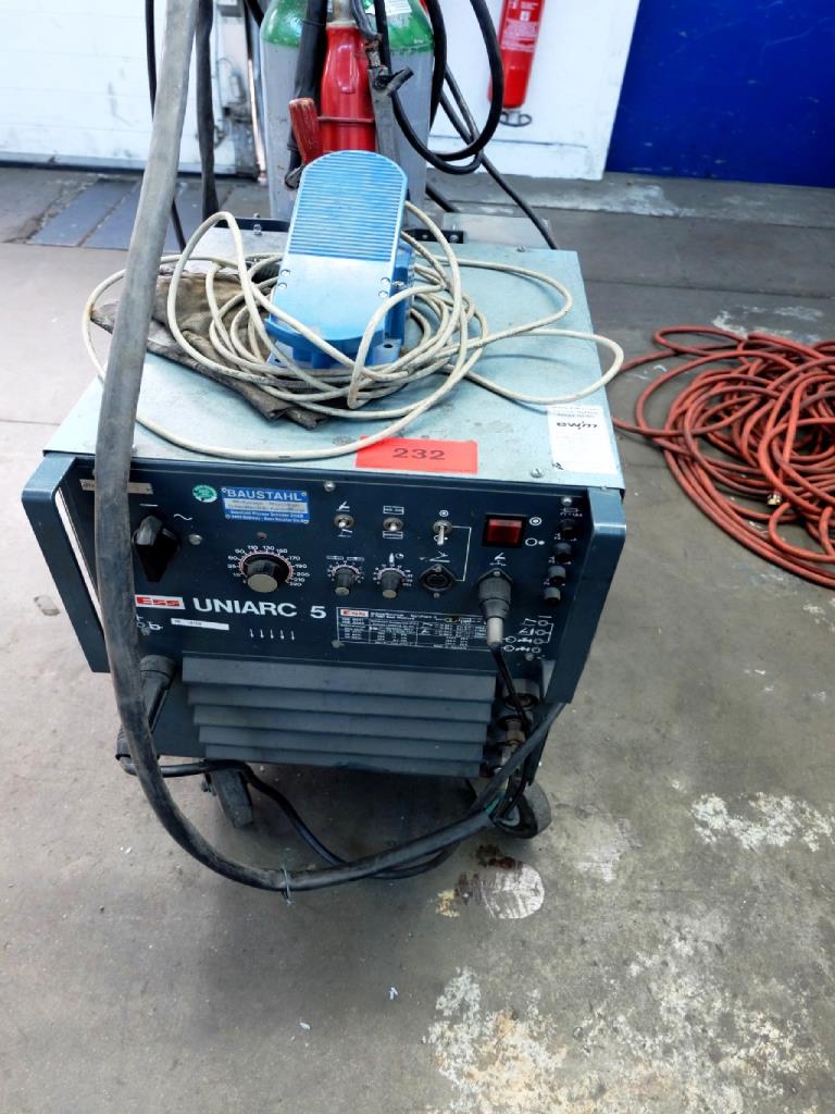 Machines for the manufacturing of foamed <br>and injected attachments and spare parts <br>for the automotive sector-2