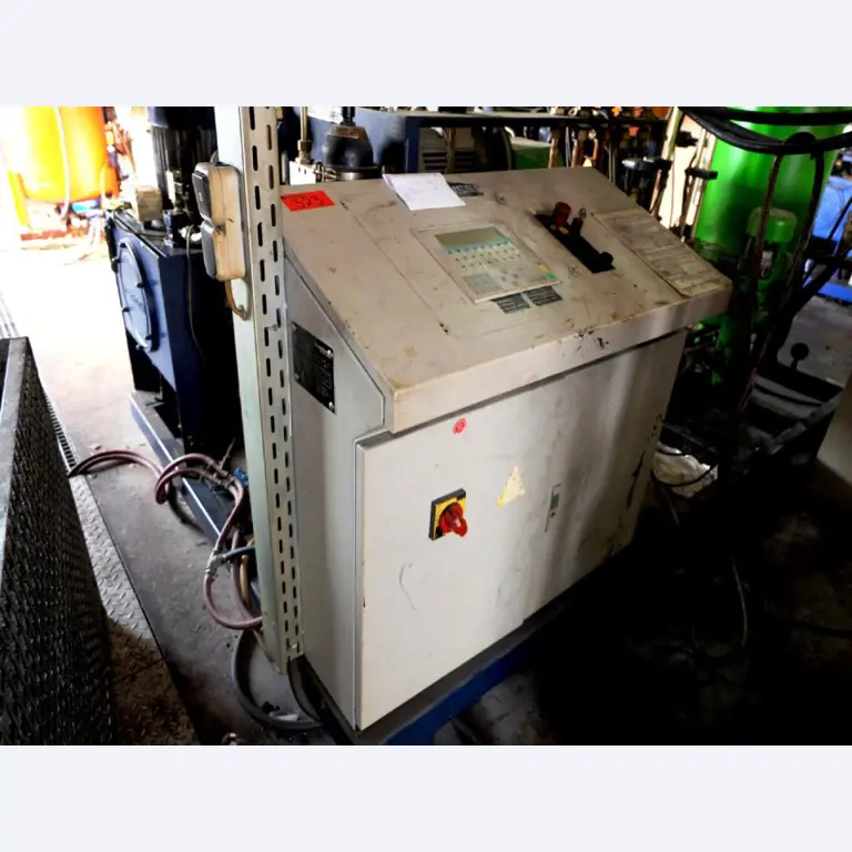 Machines for the manufacturing of foamed <br>and injected attachments and spare parts <br>for the automotive sector-3