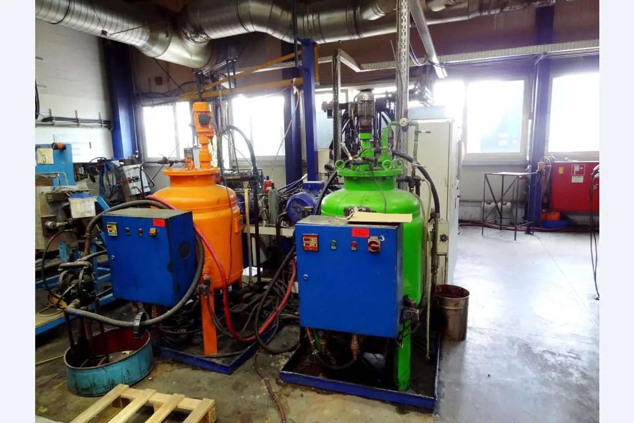 Machines for the manufacturing of foamed <br>and injected attachments and spare parts <br>for the automotive sector-1