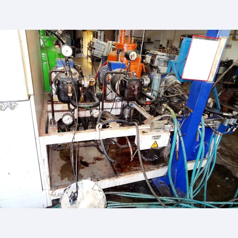 Machines for the manufacturing of foamed <br>and injected attachments and spare parts <br>for the automotive sector-4