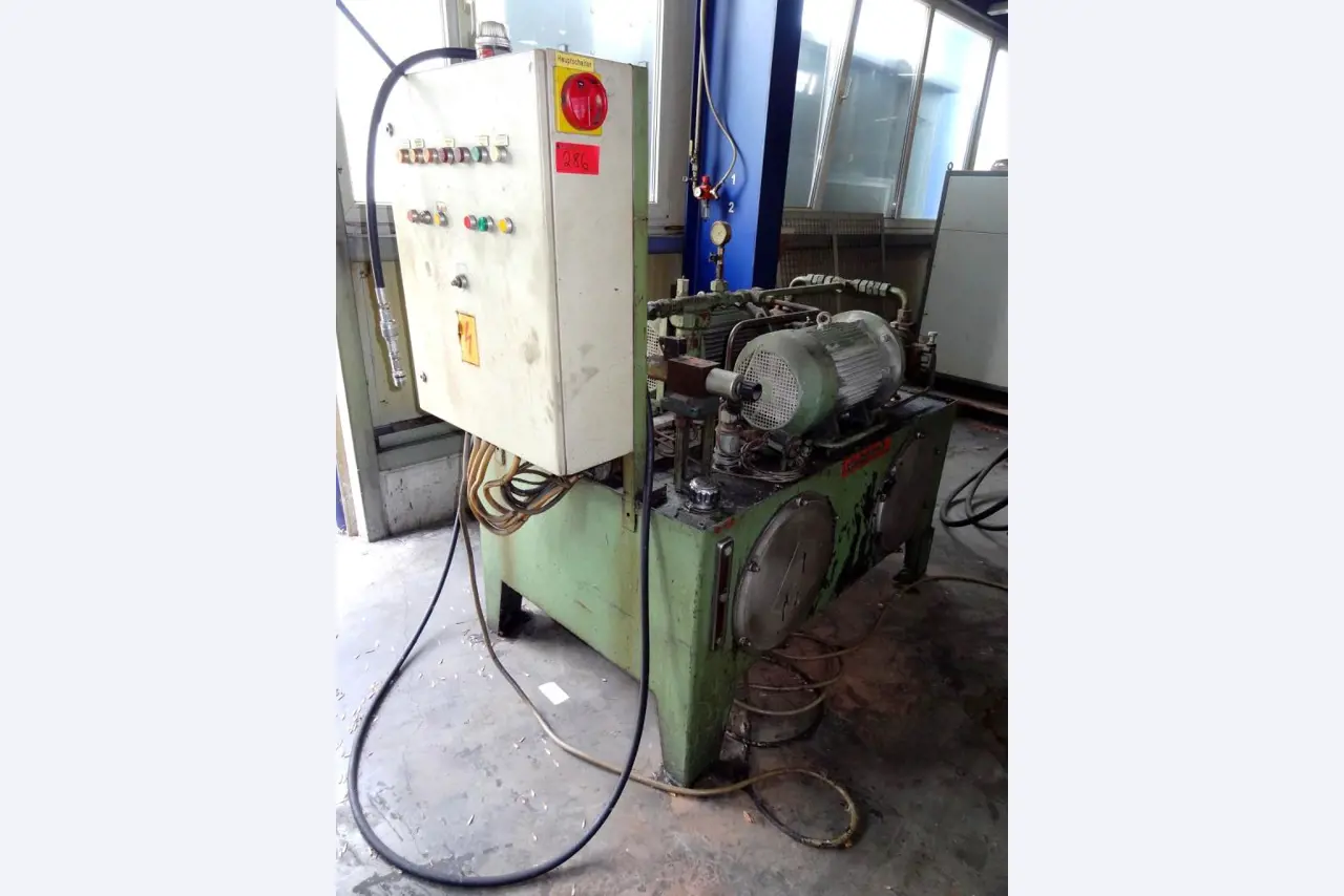 Machines for the manufacturing of foamed <br>and injected attachments and spare parts <br>for the automotive sector-7