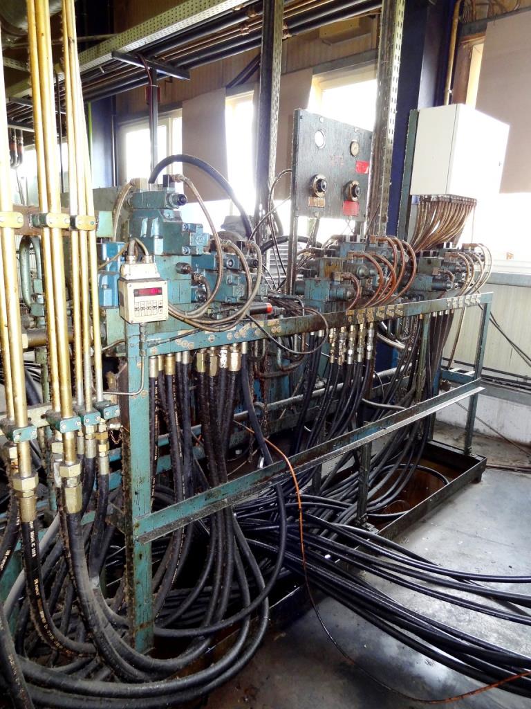 Maschinen zur Herstellung von geschäumten und gespritzten Kfz-(Anbau-)Teilen -6