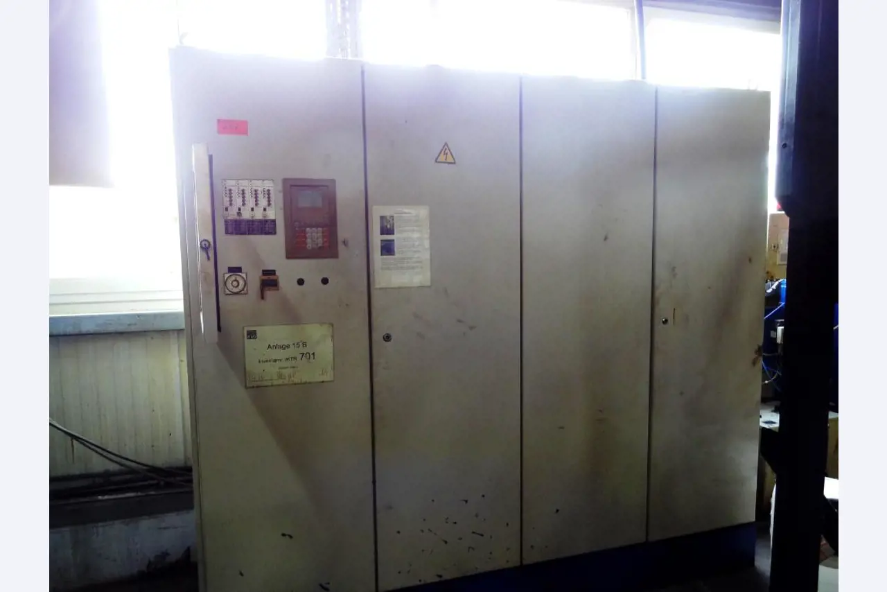 Machines for the manufacturing of foamed <br>and injected attachments and spare parts <br>for the automotive sector-7