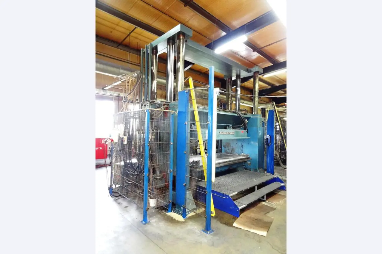 Machines for the manufacturing of foamed <br>and injected attachments and spare parts <br>for the automotive sector-9