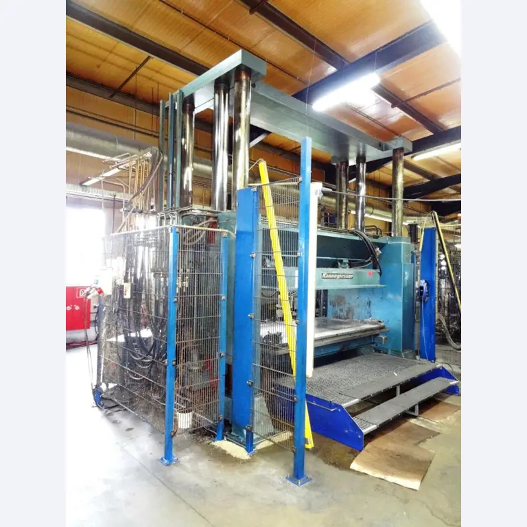 Machines for the manufacturing of foamed <br>and injected attachments and spare parts <br>for the automotive sector-9