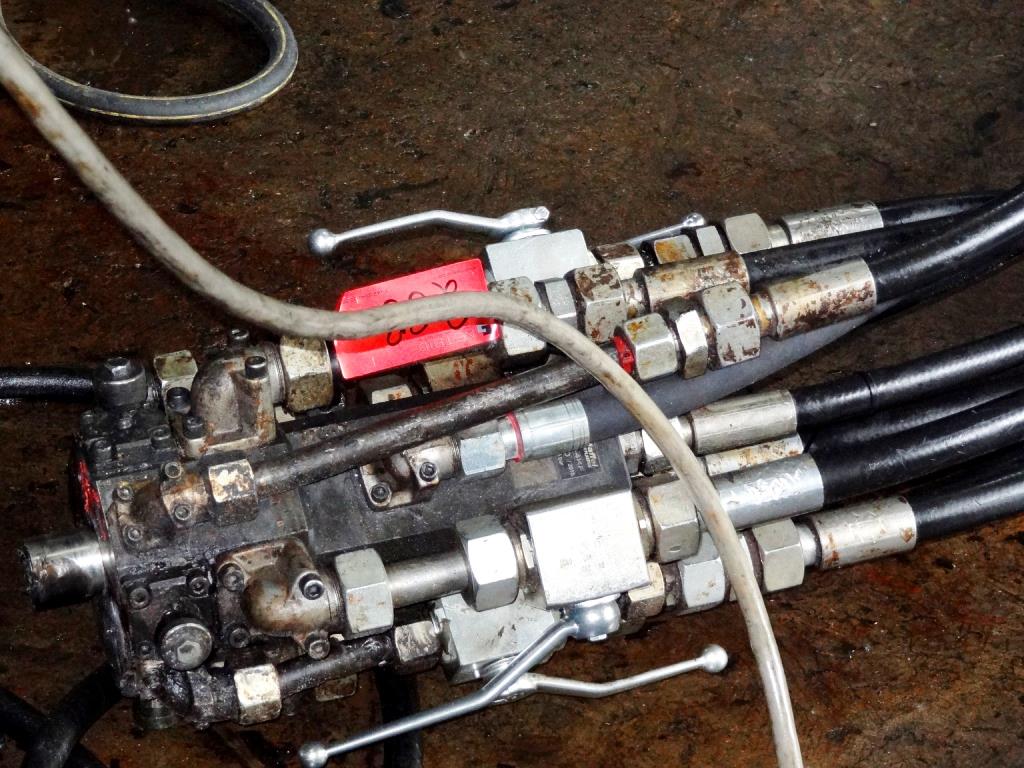 Machines for the manufacturing of foamed <br>and injected attachments and spare parts <br>for the automotive sector-12