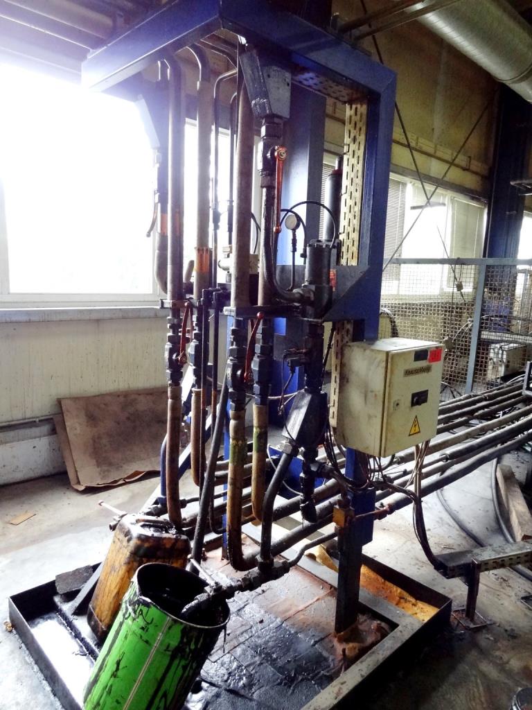 Machines for the manufacturing of foamed <br>and injected attachments and spare parts <br>for the automotive sector-4