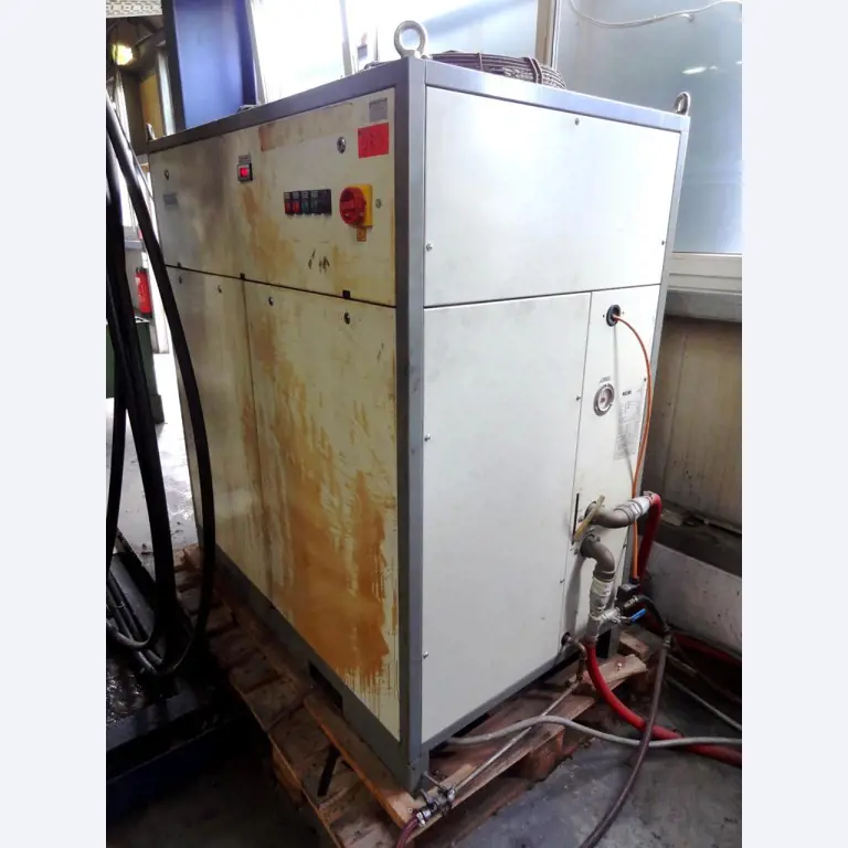 Machines for the manufacturing of foamed <br>and injected attachments and spare parts <br>for the automotive sector-1