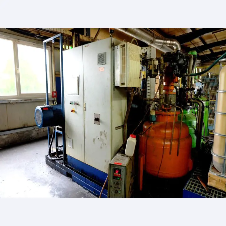 Machines for the manufacturing of foamed <br>and injected attachments and spare parts <br>for the automotive sector-1