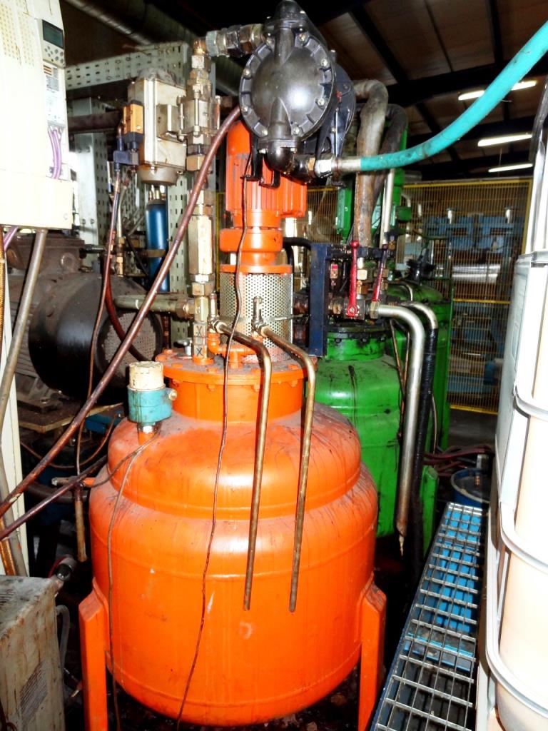 Machines for the manufacturing of foamed <br>and injected attachments and spare parts <br>for the automotive sector-2