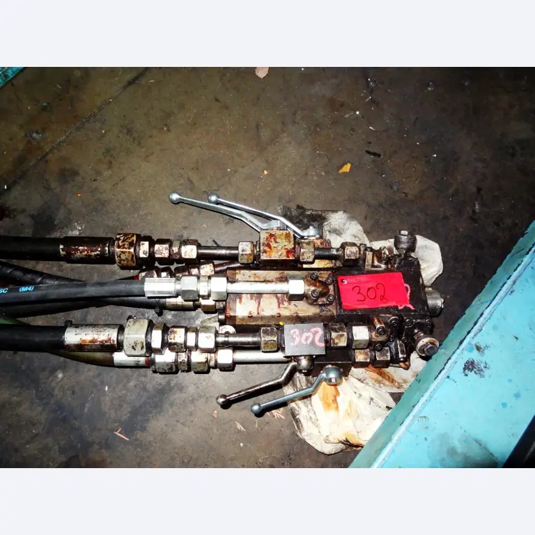 Machines for the manufacturing of foamed <br>and injected attachments and spare parts <br>for the automotive sector-9