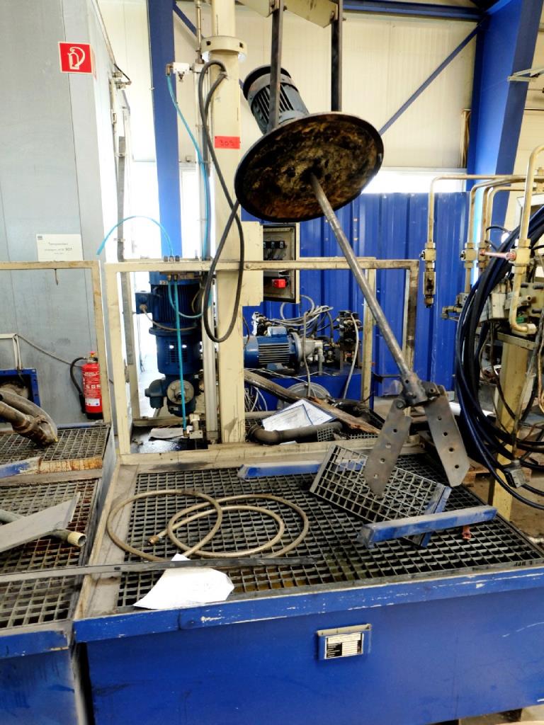 Machines for the manufacturing of foamed <br>and injected attachments and spare parts <br>for the automotive sector-3